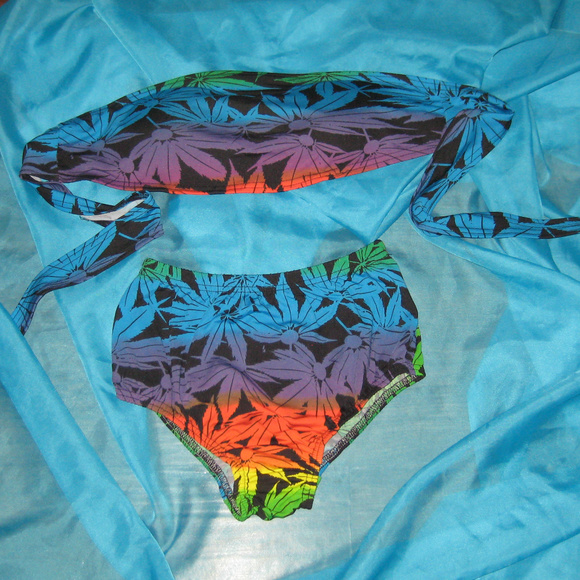 Rainbow Pot Palm Leaf 2 Piece Swim Bikini OS - Picture 1 of 3